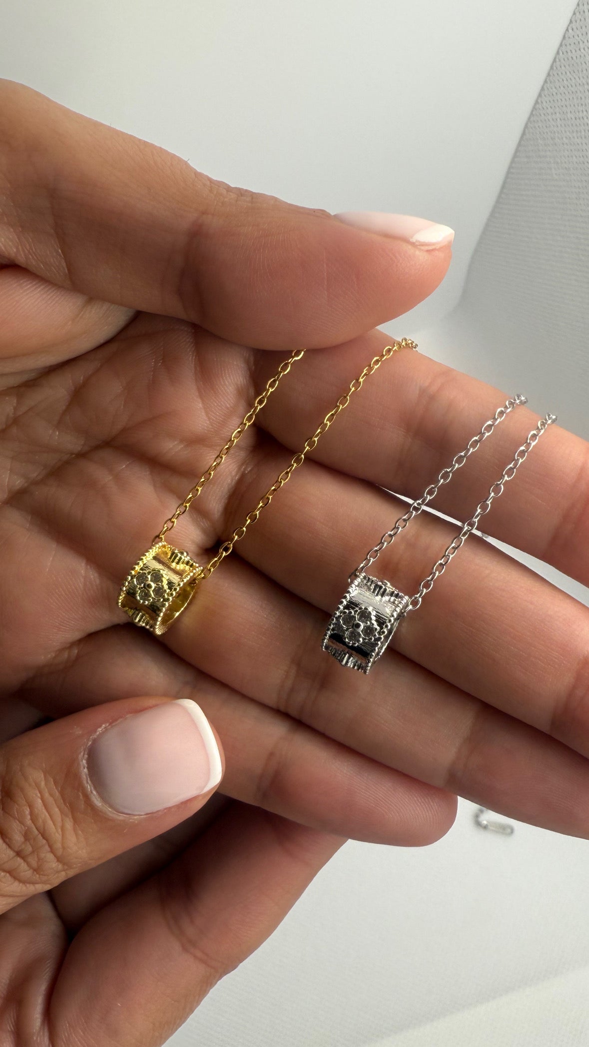 Amelia necklace