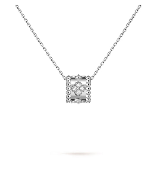 Amelia necklace